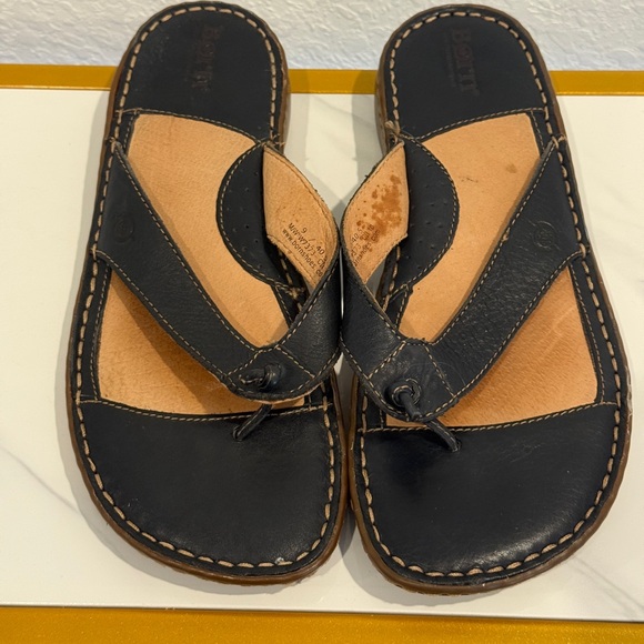 Born Black and Tan Leather Women's Sandals - Picture 6 of 8